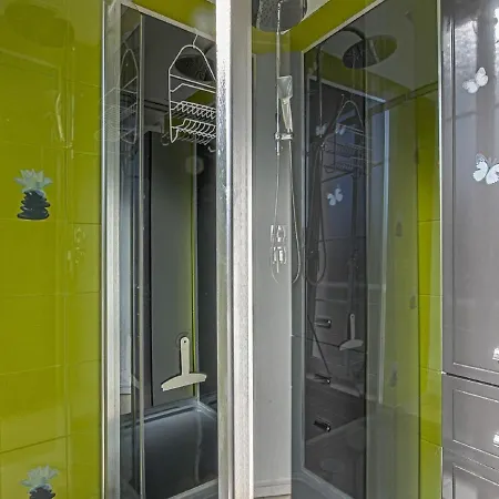 Charming Coastal Hideaway *