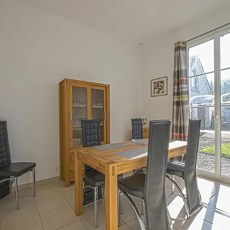 Holiday home Comfortable With Garden *