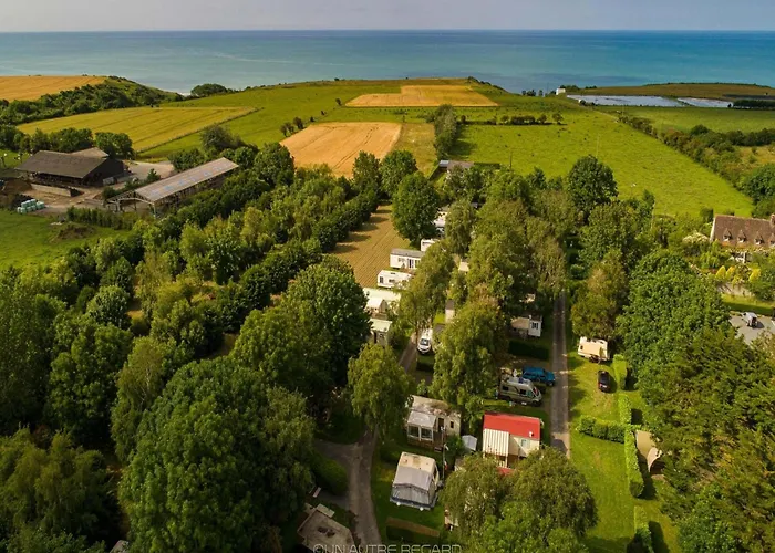 Casa vacanze Charming Coastal Hideaway Sainte-Honorine-des-Pertes