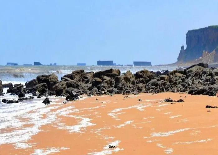 Charming Coastal Hideaway * Sainte-Honorine-des-Pertes